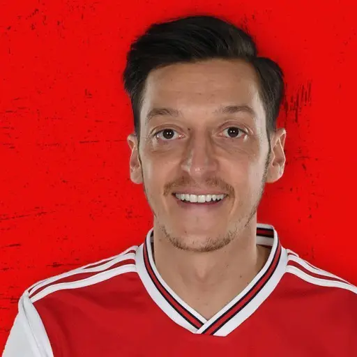 Özil ,
