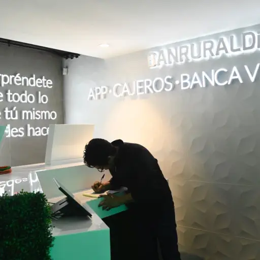 banrural cardales cayala ,