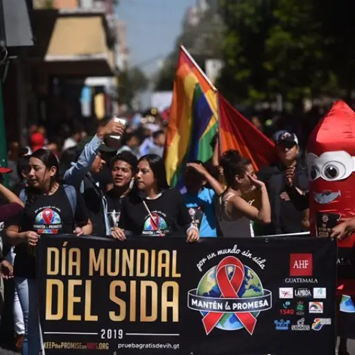 Marchan por el Día Internacional de la lucha contra el sida 8 ,