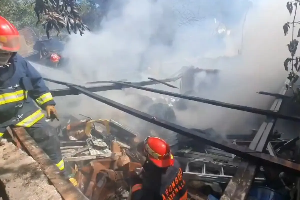 incendio recicladora barcenas villa nueva, 