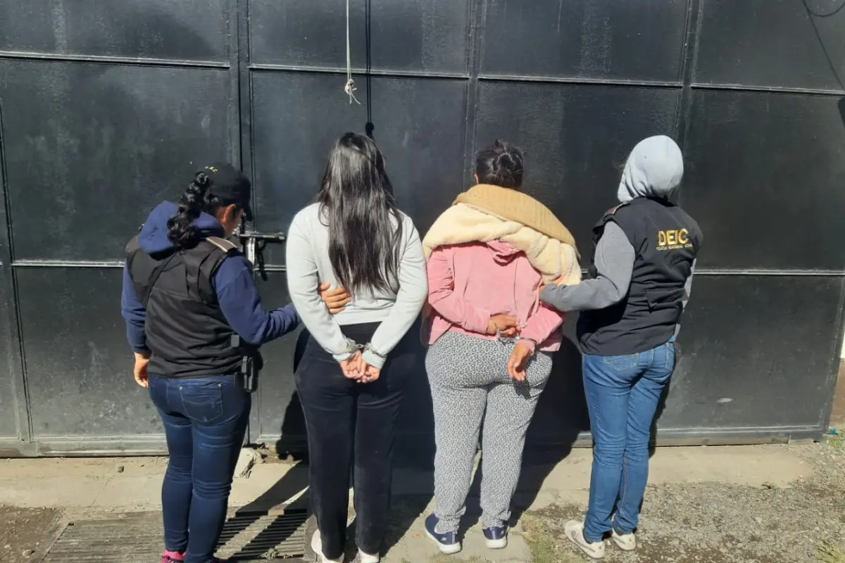 Capturadas esposa e hija de alcalde de San Miguel Petapa Emisoras Unidas Guatemala, 