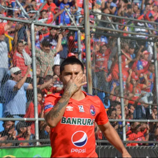 Jaime Alas capitan de los roos ,