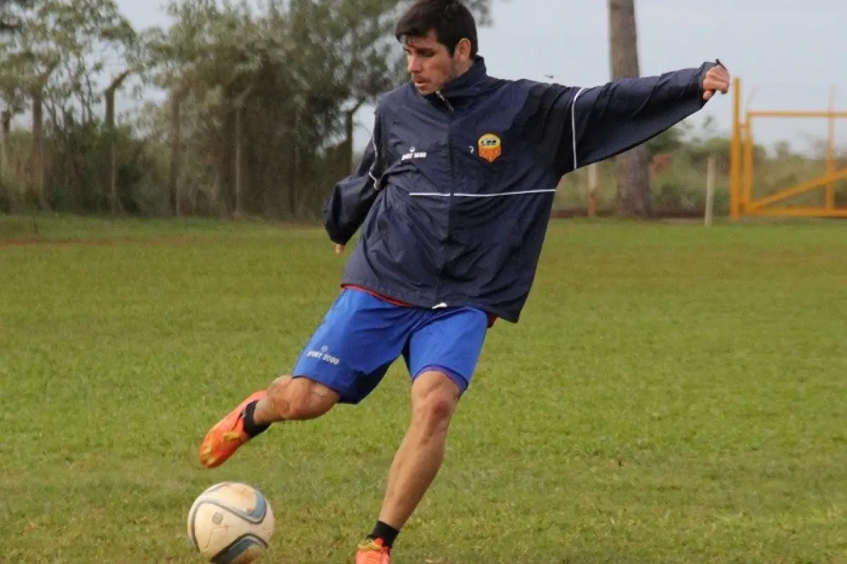 Nicolás-Martínez-Municipal-Cuarto-Extranjero, 