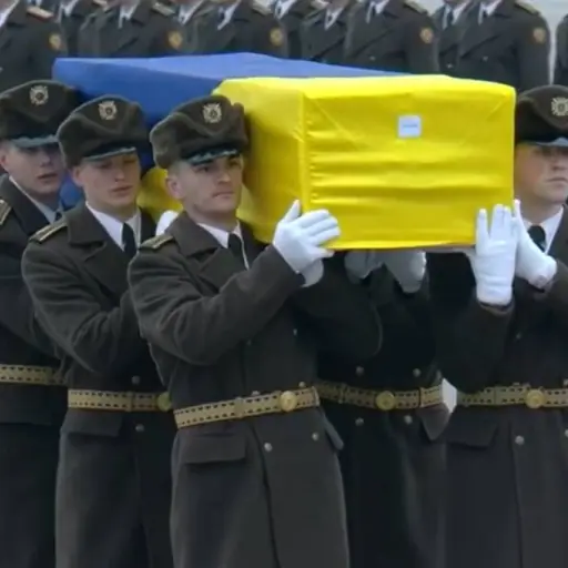 Llegan a Kiev cuerpos de víctimas de avión derribado por Irán ,