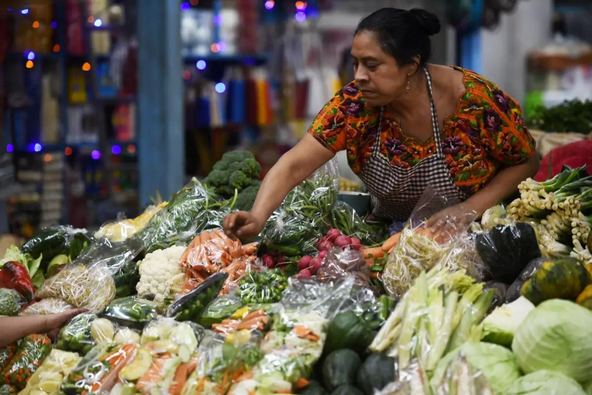 Verduras forman parte de la canasta básica, 