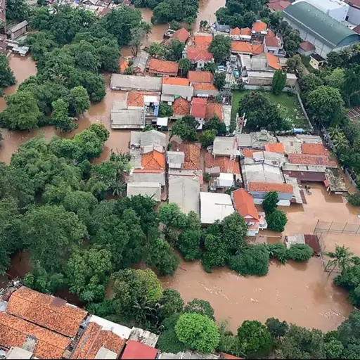 Las inundaciones en Indonesia dejan casi 30 muertos