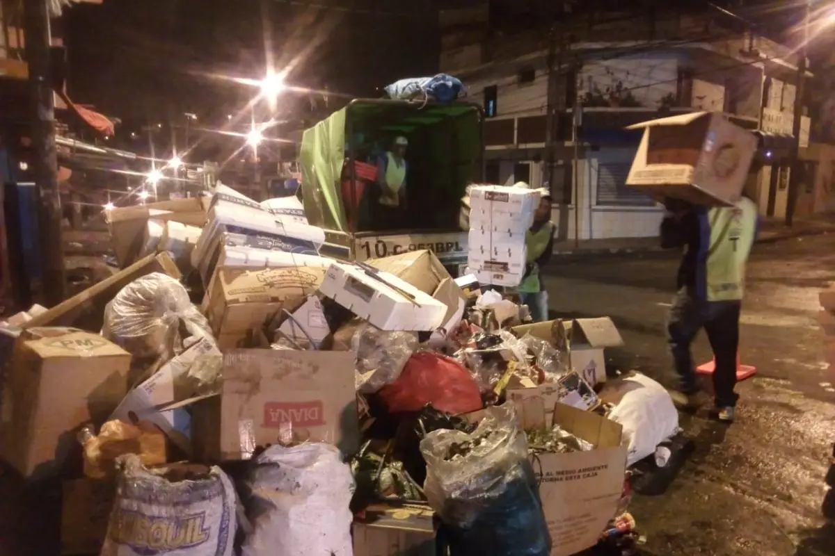 Unas 400 toneladas de basura dejaron las fiestas de fin de año en la capital, 