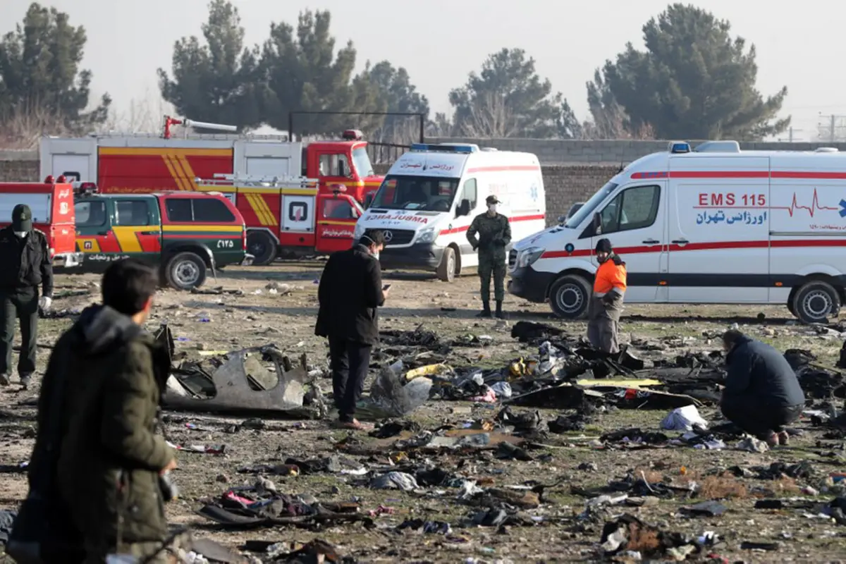 Irán encuentra las cajas negras de avión ucraniano que se estrelló