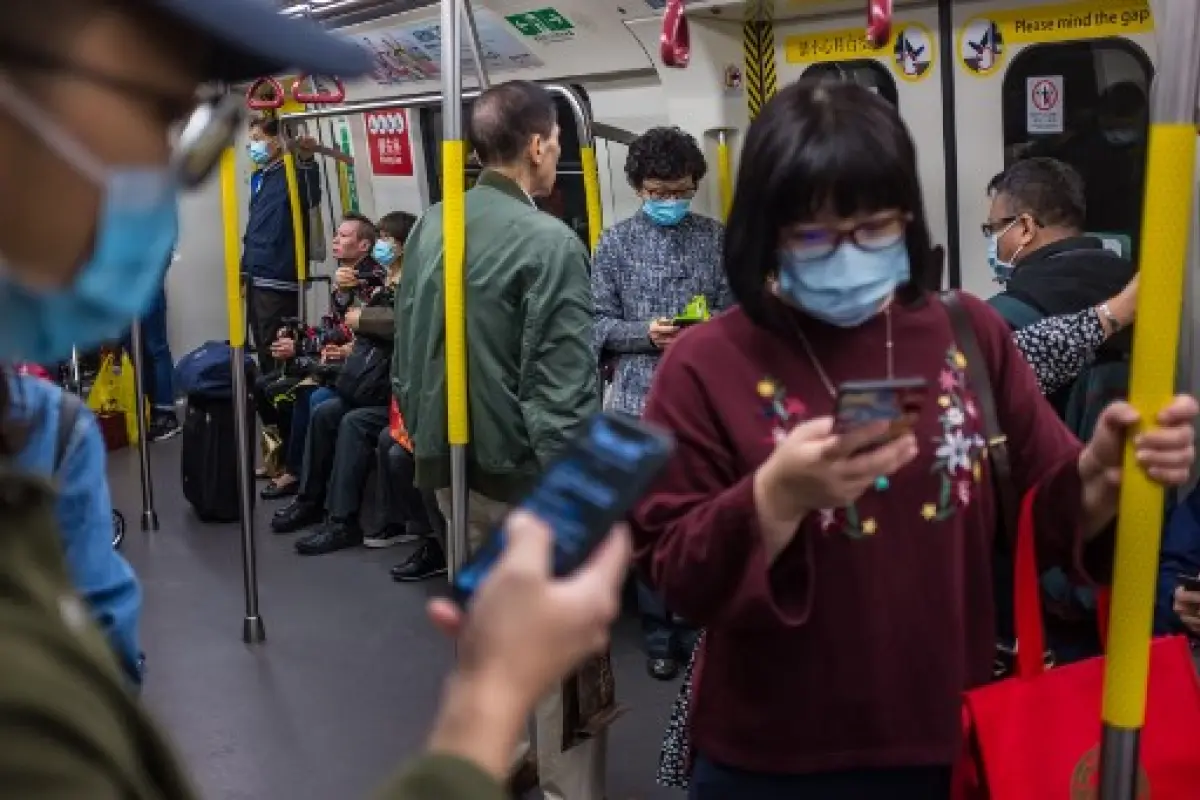 VIDEO: las personas contagiadas se desmaya en la calle por el coronavirus. Foto: AFP