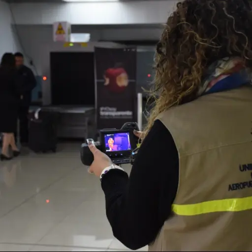sistema instalado en el aeropuerto La Aurora por virus chino ,
