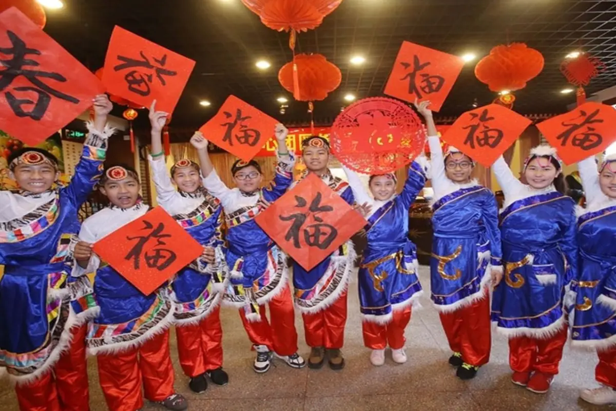 Beijing cancela festejos del Año Nuevo Lunar por el brote de coronavirus en China 