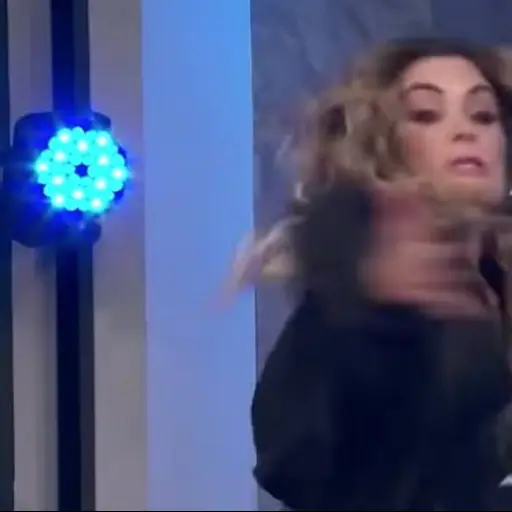 Actrices se agarran a cachetadas durante programa en vivo