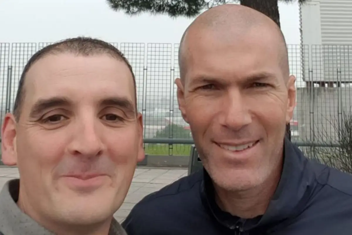 Zidane-Choque-Carro-Selfie, 