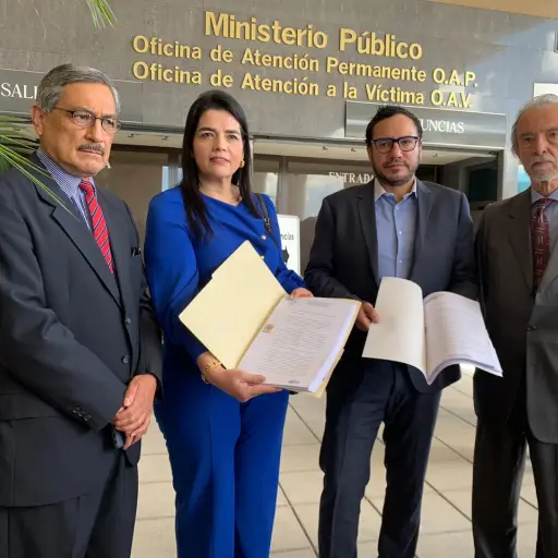 Denuncia camaras de medios