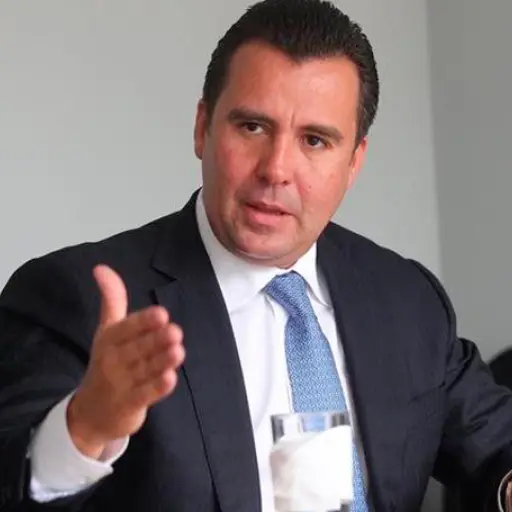 Alejandro Sinibaldi ,