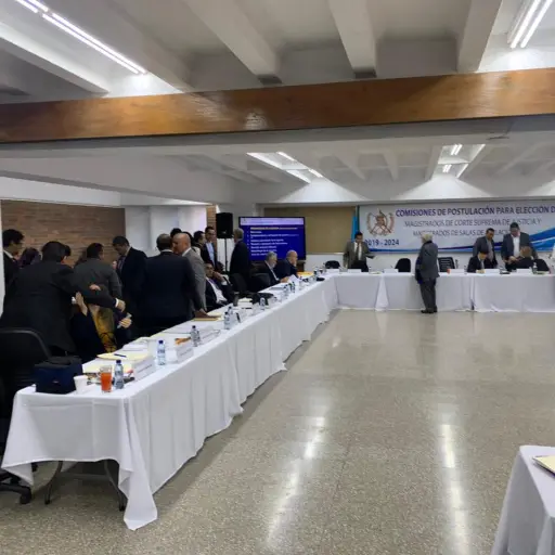 dbd90400-8a29-4d2e-af49-7c3811976ecc ,