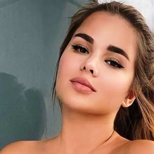 kim kardashian rusa ,