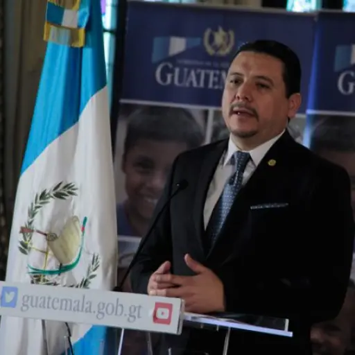 Óscar Dávila, comisionado contra la corrupción, da a conocer detalles de investigación en Caminos.