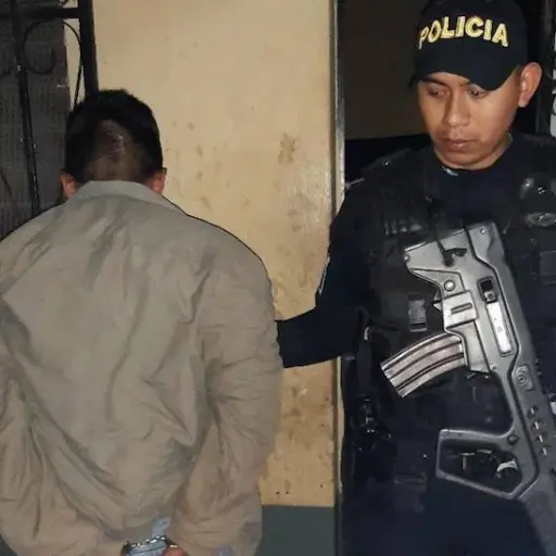 Leandro-Agosto-Recinos-billetes-falsos ,