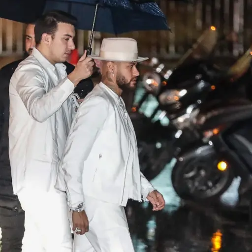 Paris Saint-Germain's Brazilian forward Neymar arrives to attend his birthday party on February 2, 2020, at the Yoyo venue in the Palais de Tokyo   in Paris. (Photo by Zakaria ABDELKAFI / AFP)
