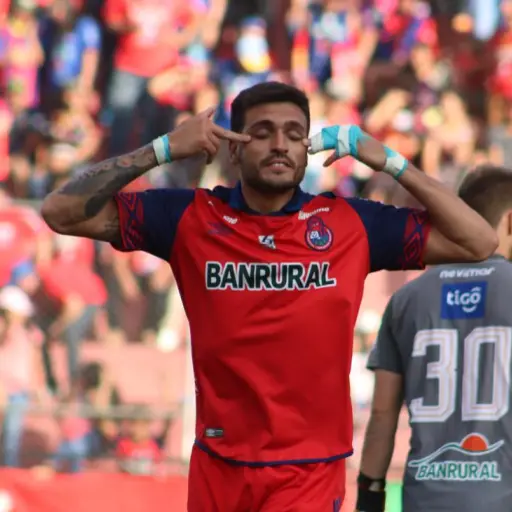 celebración de Ramiro Rocca con los rojos ,