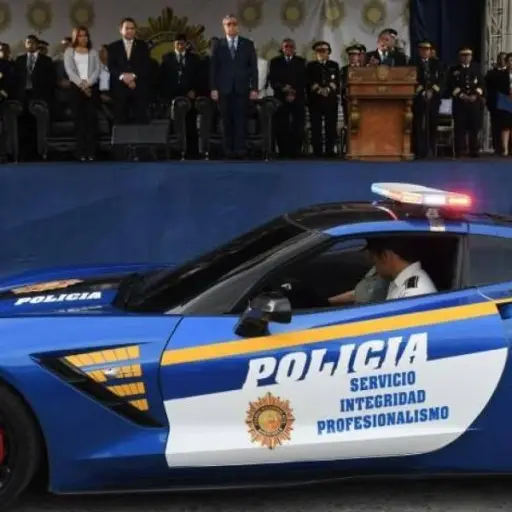 Exhiben el Corvette de la PNC en Pasos y Pedales ,