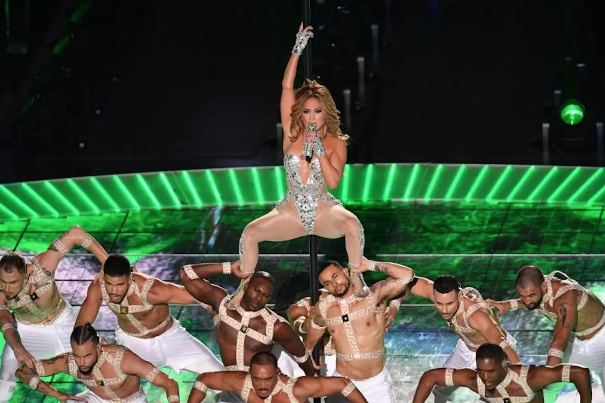 cristiano-demandara-nfl-show-shakira-jennifer-lopez-Super-Bowl-emisoras-unidas-13, 