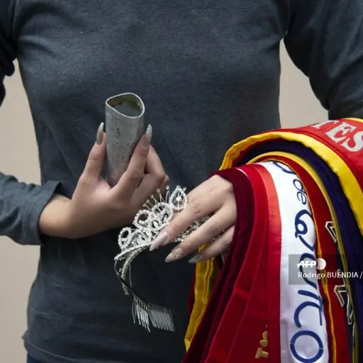 VIDEO: exmodelo ecuatoriana pierde ojo por una bomba lacrimógena