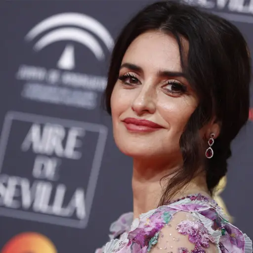 viralizan-foto-penelope-cruz-antes-cirugias-fans-asustan-emisoras-unidas ,