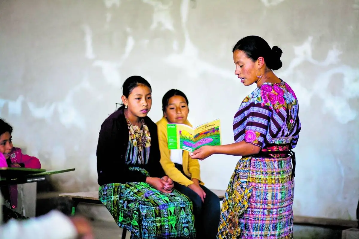 idiomas-mayasdia-internacional-de-los-pueblos-indigenas-1200x800, 