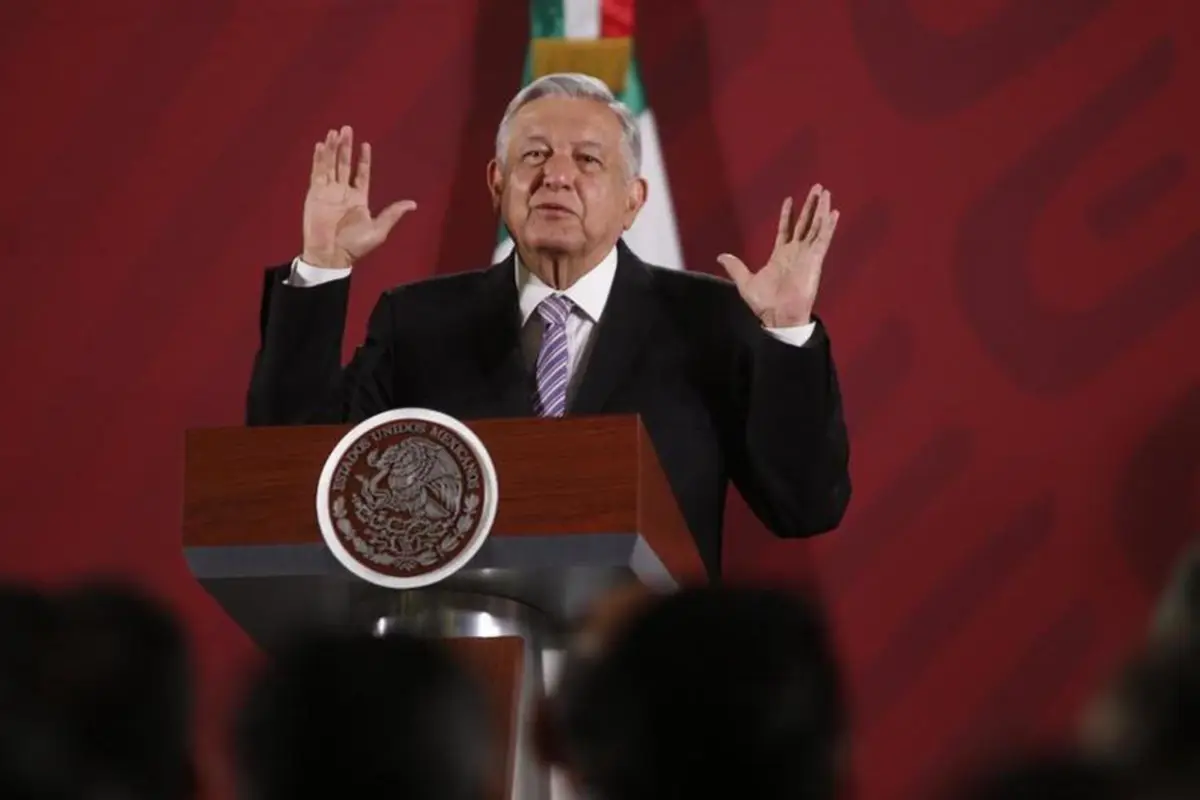 López Obrador dará abrazos y besos hasta que sus expertos lo prohíban