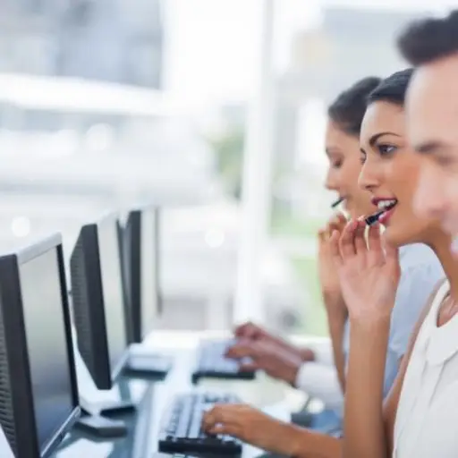 call-center-salud-696x464 ,