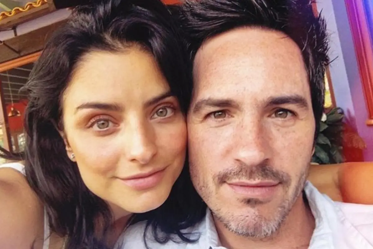 aislinn-derbez-mauricio-ochmann-emisoras-unidas-1, 