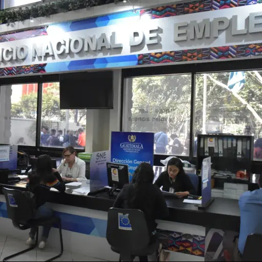 EE.UU. autoriza 10 mil visas de trabajo para países de Triángulo Norte de C.A.