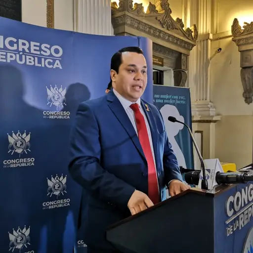 Diputado-Manuel-Rivera-Victoria-emisoras-unidas ,