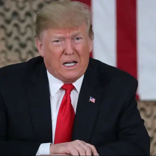 Dos legisladores de EEUU estuvieron expuestos al coronavirus antes de reunirse con Trump