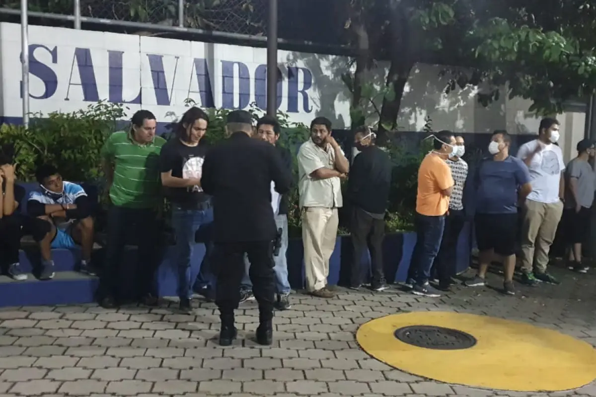 Detienen a 70 salvadoreños por no acatar cuarentena por coronavirus