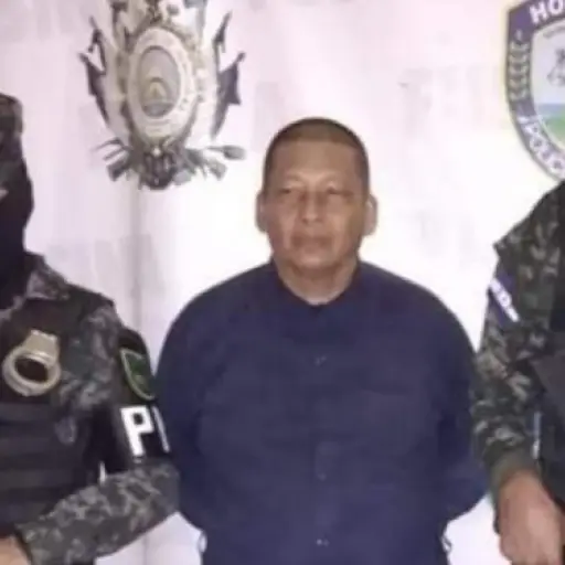 Arrestan al Apóstol Santiago por violar toque de queda en Honduras ,