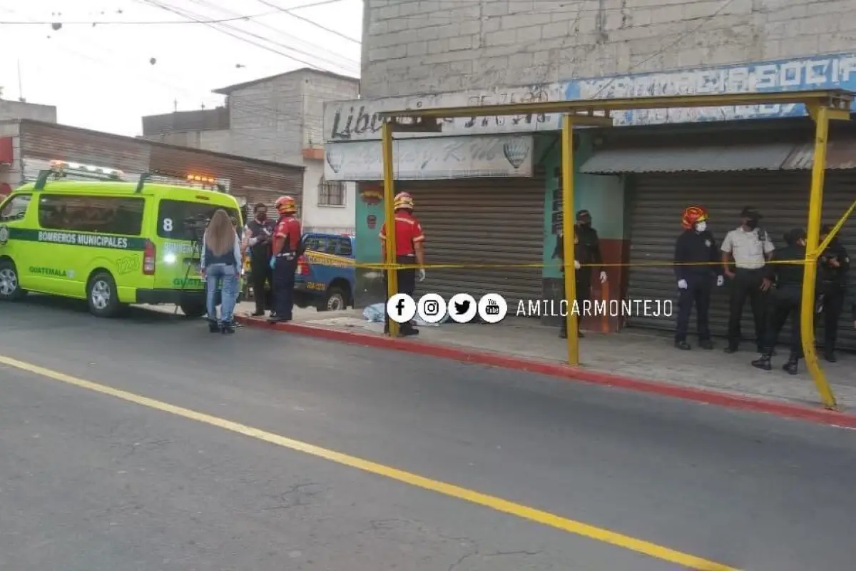 Cierre vial por un hombre que fue vapuleado en zona 18, 