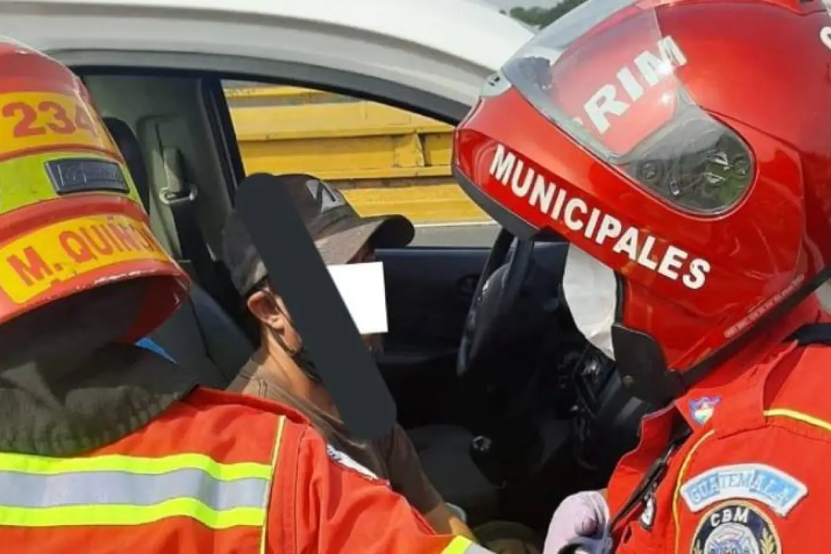 En pleno toque de queda rescatan a hombre que intentó lanzarse del puente El Incienso