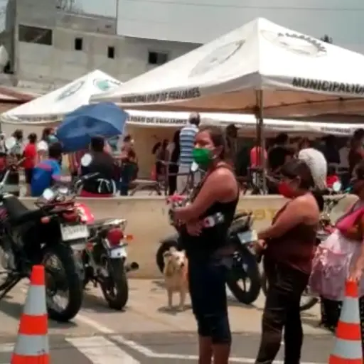 Presidente llama a alcaldes a evitar aglomeración en registro de beneficiarios de bono 