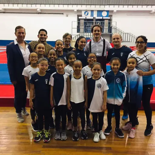 Mensaje-Gimnastas-Adrian-Boboc-Cumpleaños ,