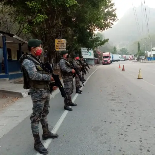 Ejercito estrena fusiles de asalto comprados a Colombia