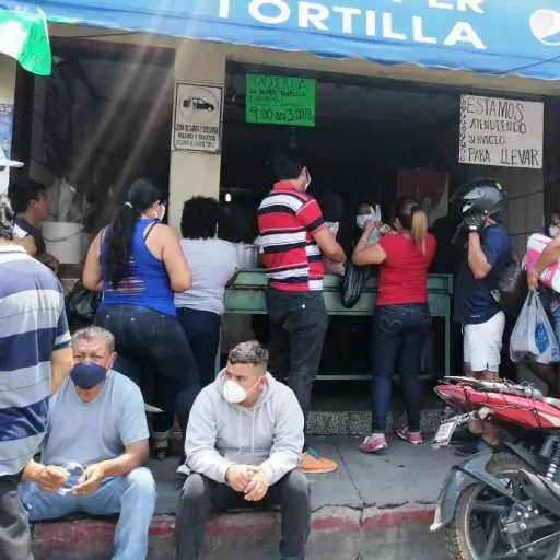 Venta de tortillas de harina. Foto: Oliver Paniagua. 