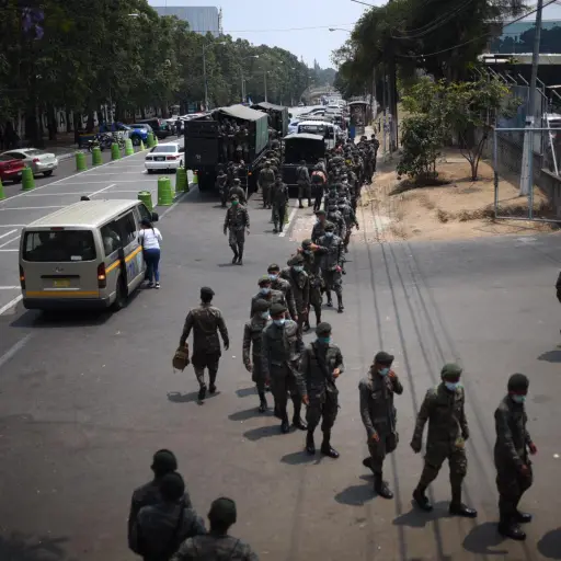Ejército cajas de alimentos coronavirus Emisoras Unidas Guatemala ,