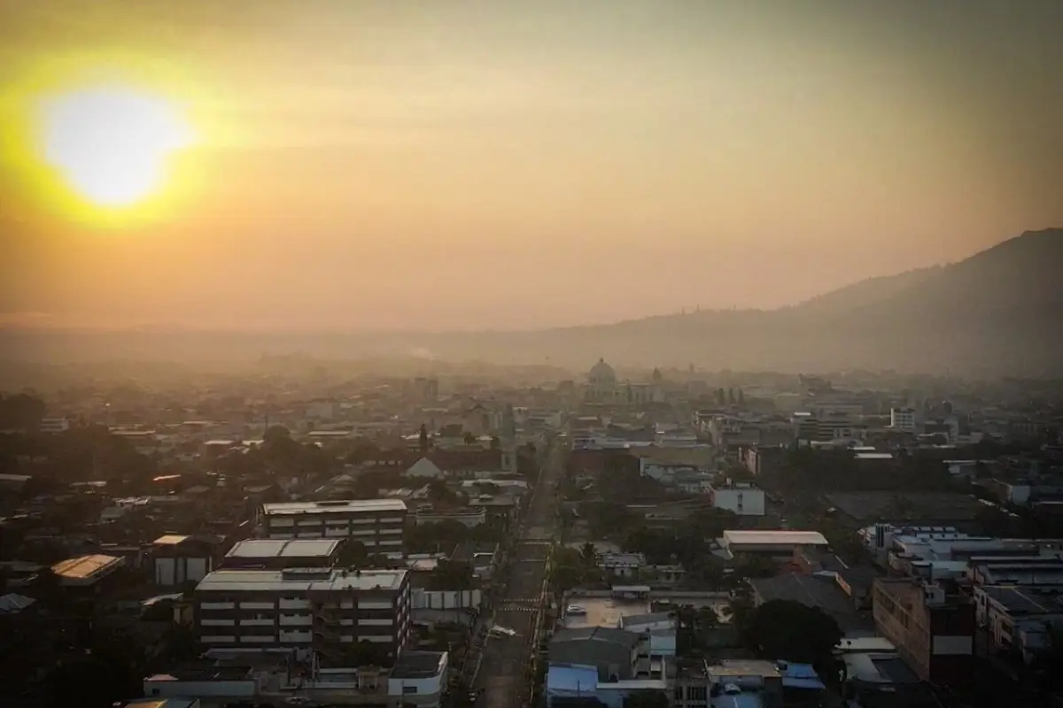 Cuarentena El Salvador Emisoras Unidas Guatemala, 