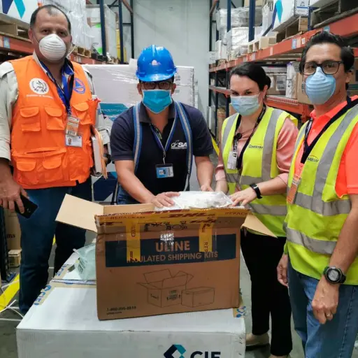 Fundesa entrega al gobierno mil pruebas para detectar coronavirus