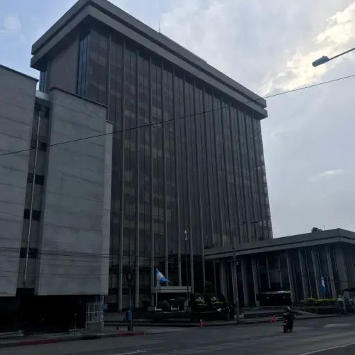 Caso de coronavirus en el Ministerio de Finanzas Emisoras Unidas Guatemala ,
