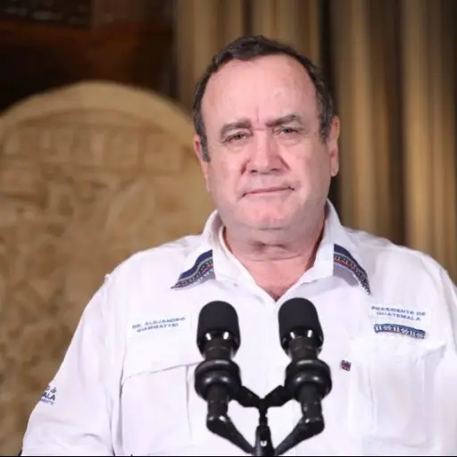 Presidente amplía horarios y días para la compra en mercados