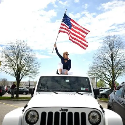 Un tercio de desempleados en EEUU no puede pagar las cuentas, dijo la Fed